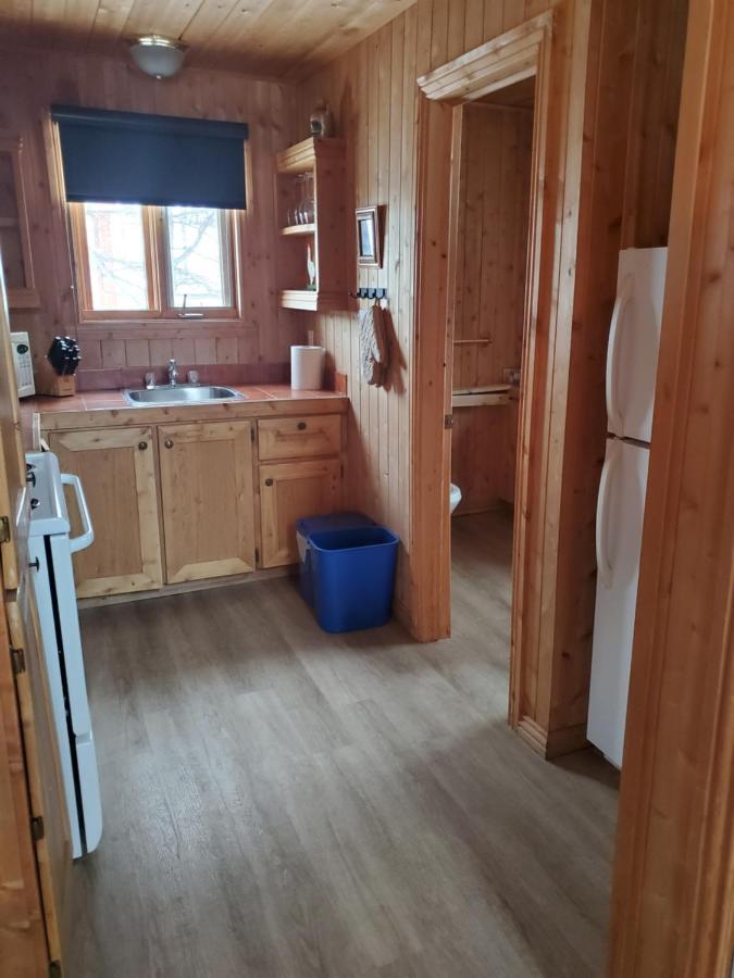 Chalet De L'anse Ste Helene
