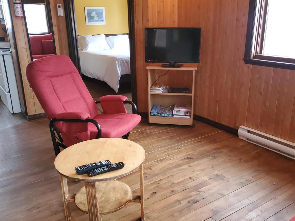 Chalet De L'anse Ste Helene