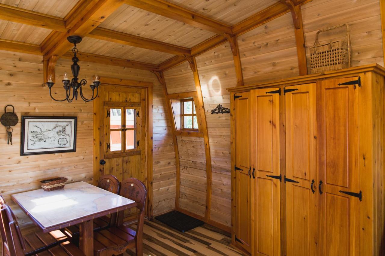 Chalet De L'anse Ste Helene *